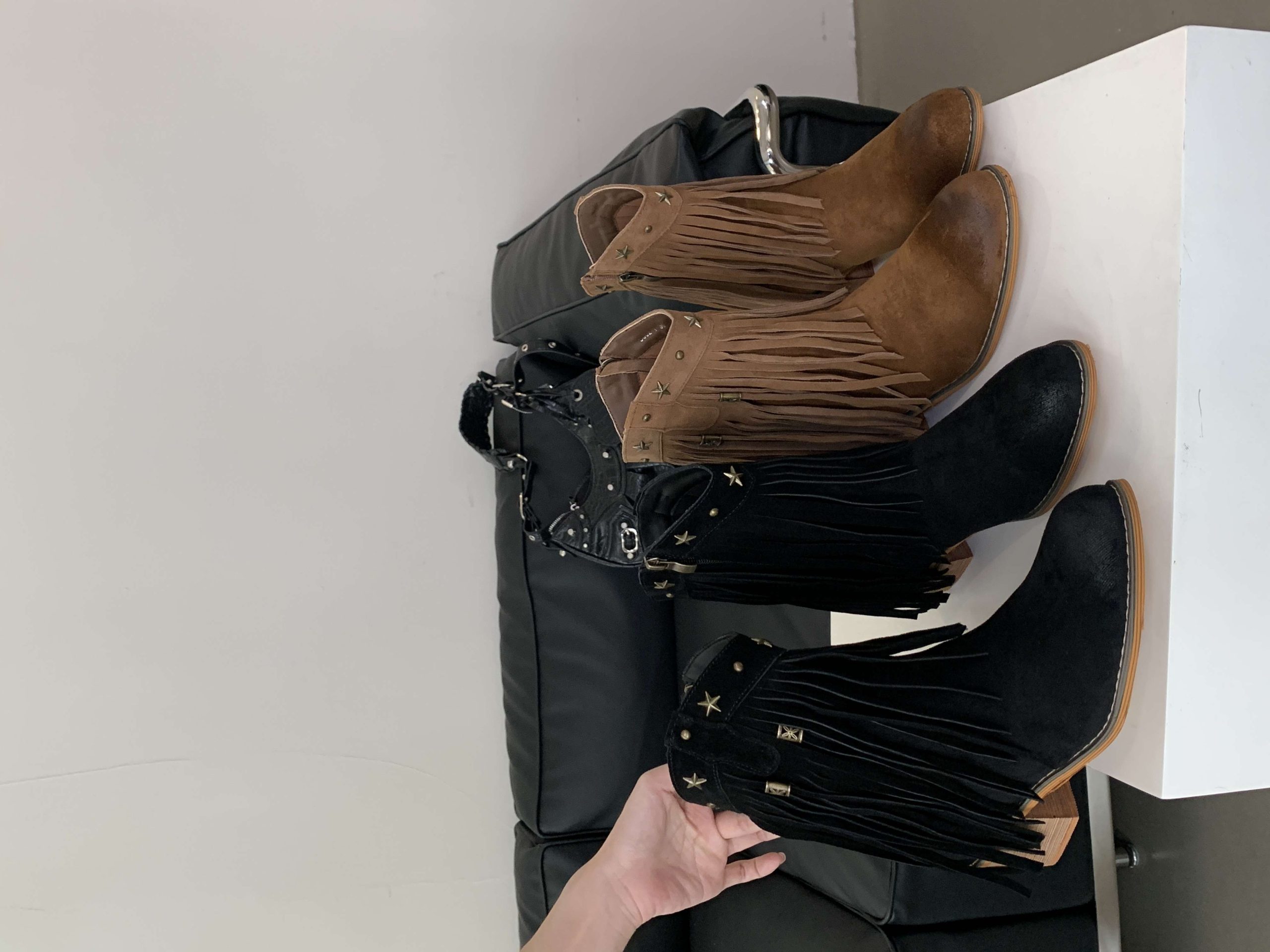 Retro Cow Leather Suede Ankle Boots Women 2024 New Round Toe Martin Boots Genuine Leather Fringe Rivet Western Cowboy Boots