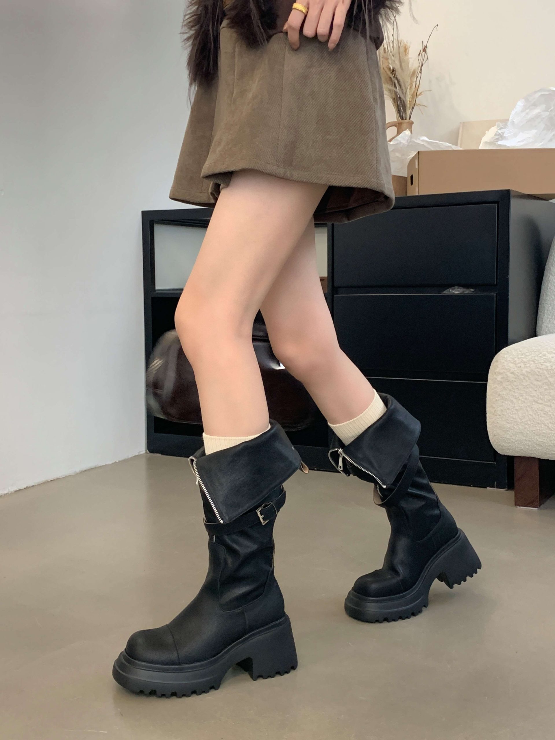 Genuine Leather Two-Way Lace-Up Motorcycle Boots Women 2024 Autumn Winter New Round Toe Thick Sole Fashion Boots Belt Buckle High Top Boots Trend - Image 2