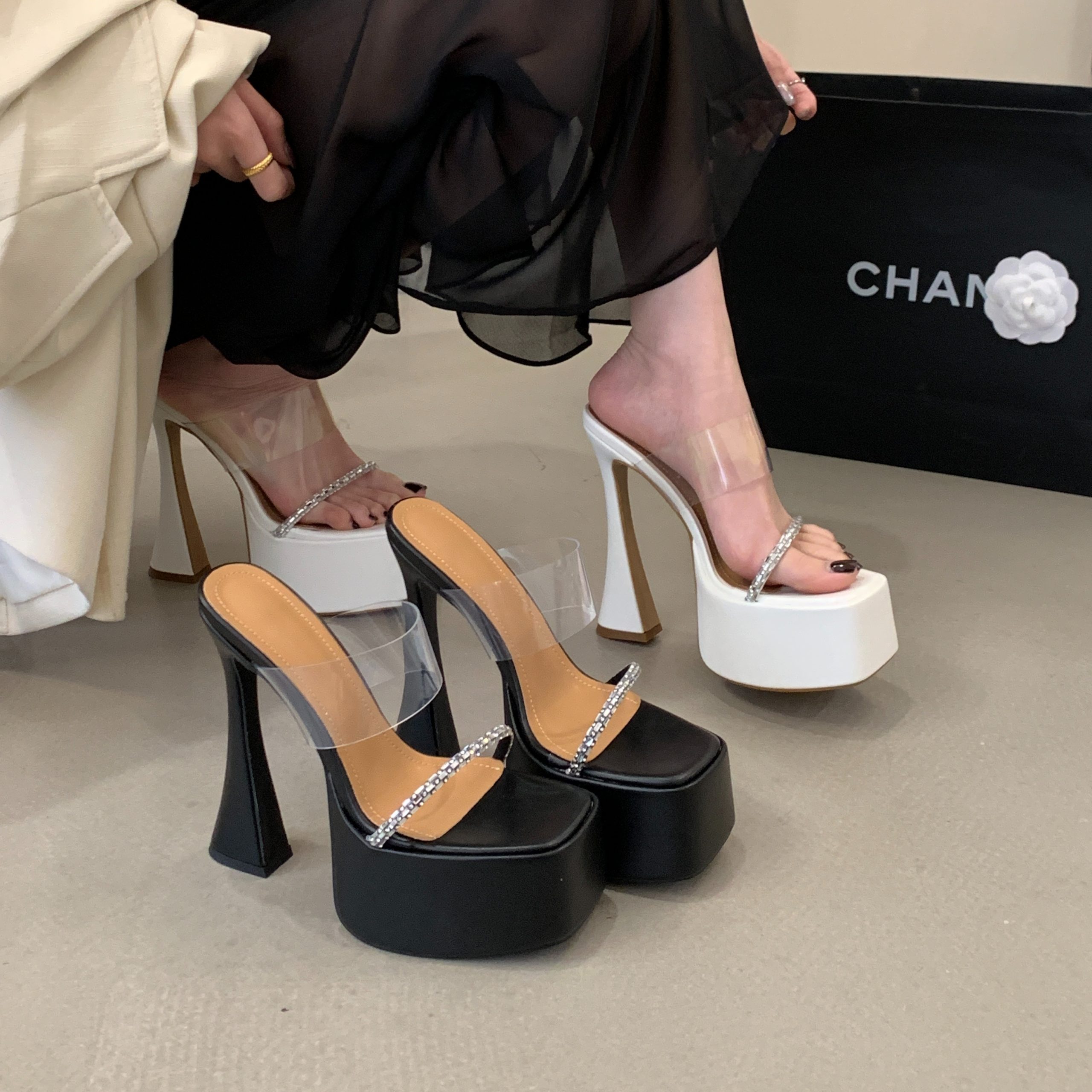 2026 Summer New Rhinestone Transparent Platform Slide Sandals Square Toe Chunky Heel Ultra High Heel One-Strap Women's Sandals